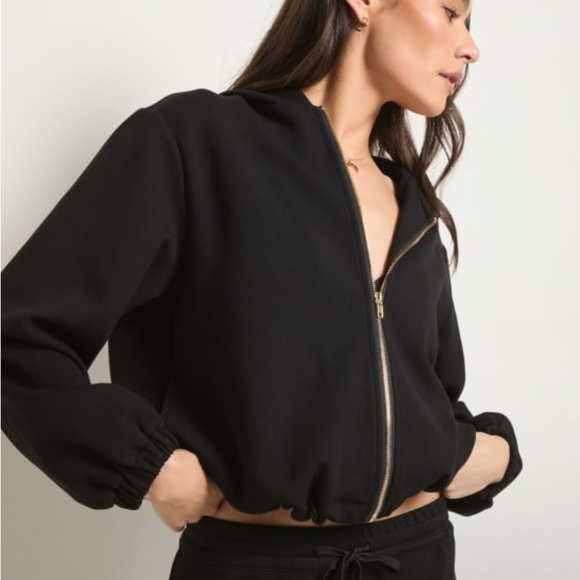 Sleek Black Women's Bomber Jacket - Picture 4 of 4